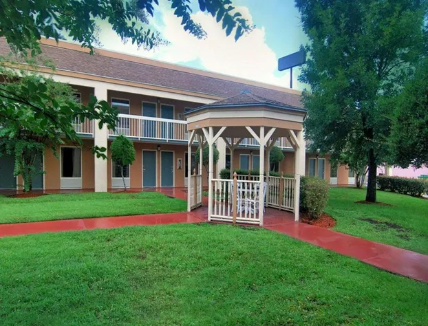 Quality Inn Kingsland hotel detail image 3