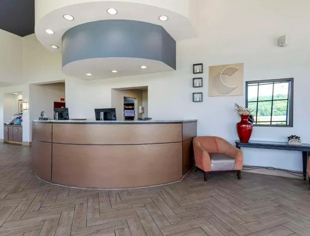 Comfort Suites Kodak Sevierville hotel detail image 2