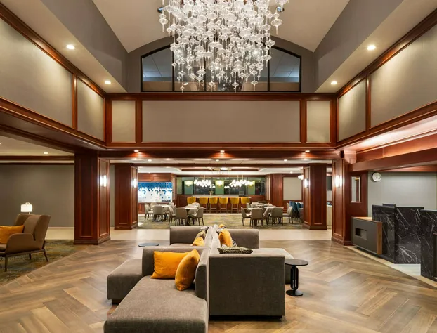 La Quinta Inn & Suites by Wyndham Madison American Center hotel detail image 2