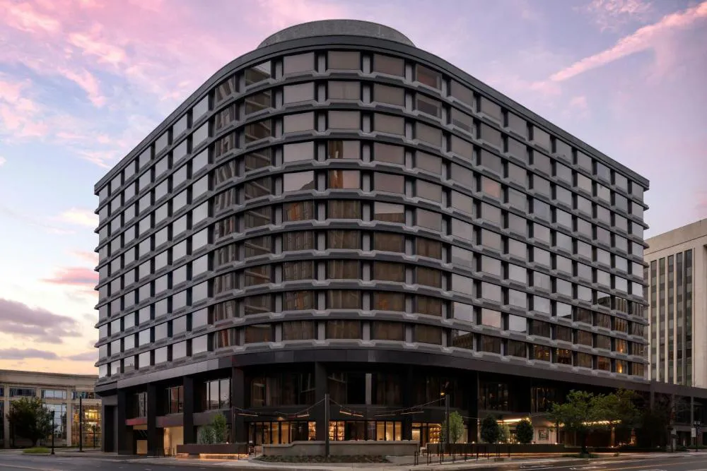 AC Hotel by Marriott Arlington National Landing hotel hero