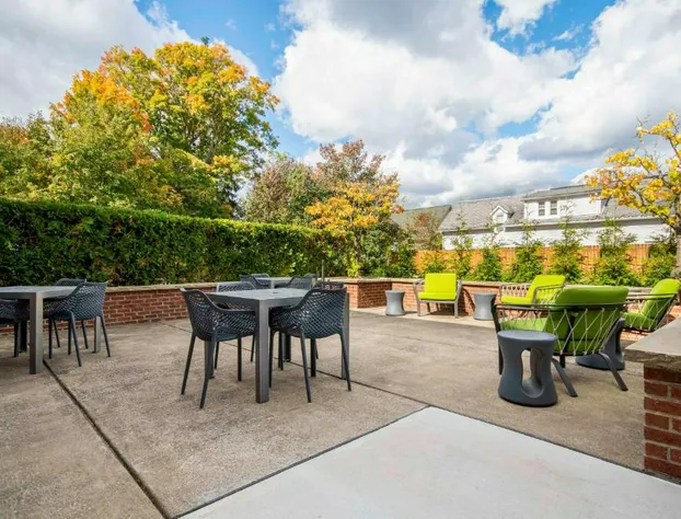 Hampton Inn East Aurora hotel detail image 4