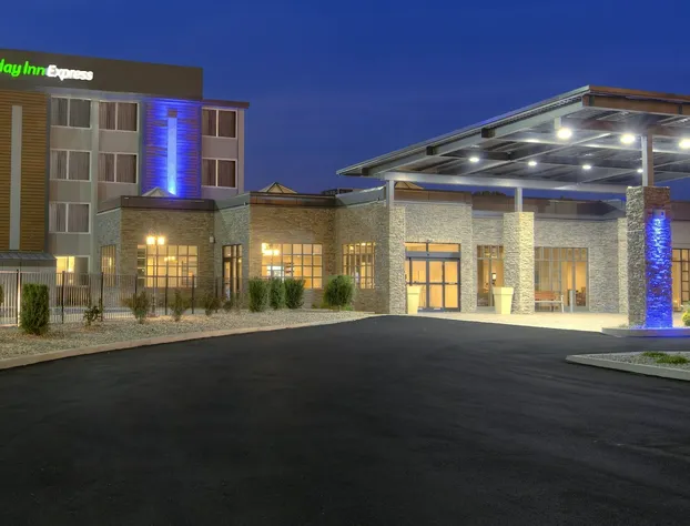 Holiday Inn Express Louisville Airport Expo Center by IHG hotel detail image 1