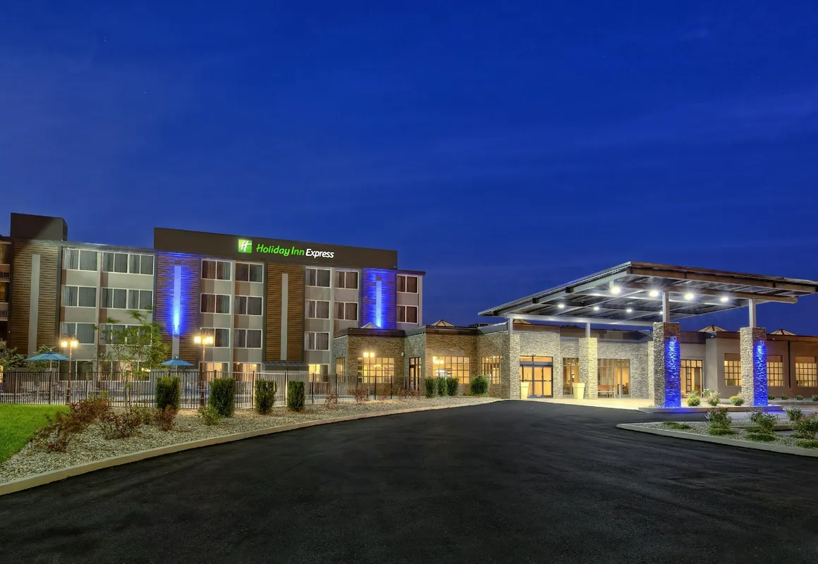 Holiday Inn Express Louisville Airport Expo Center by IHG hotel hero