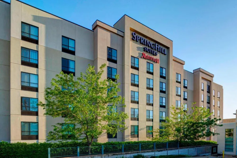 SpringHill Suites St. Louis Brentwood hotel hero