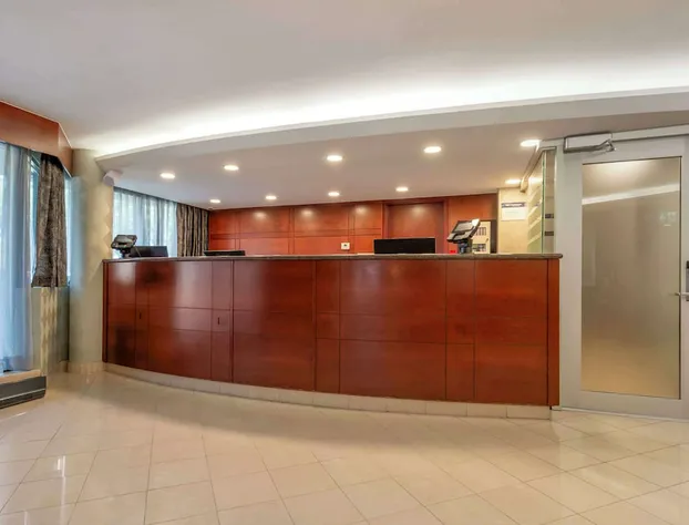 Best Western Plus Ottawa City Centre hotel detail image 2