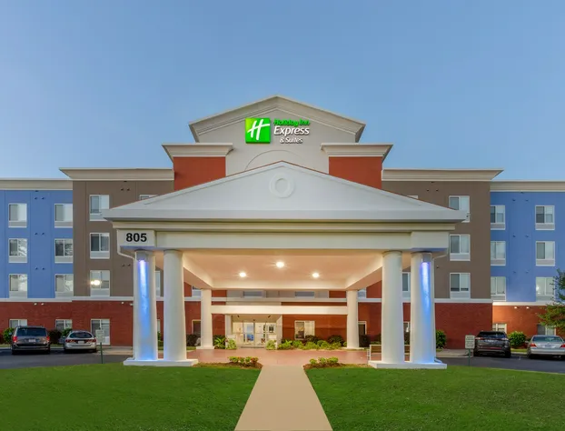 Holiday Inn Express Hotel & Suites Charlotte Arrowood by IHG hotel detail image 1