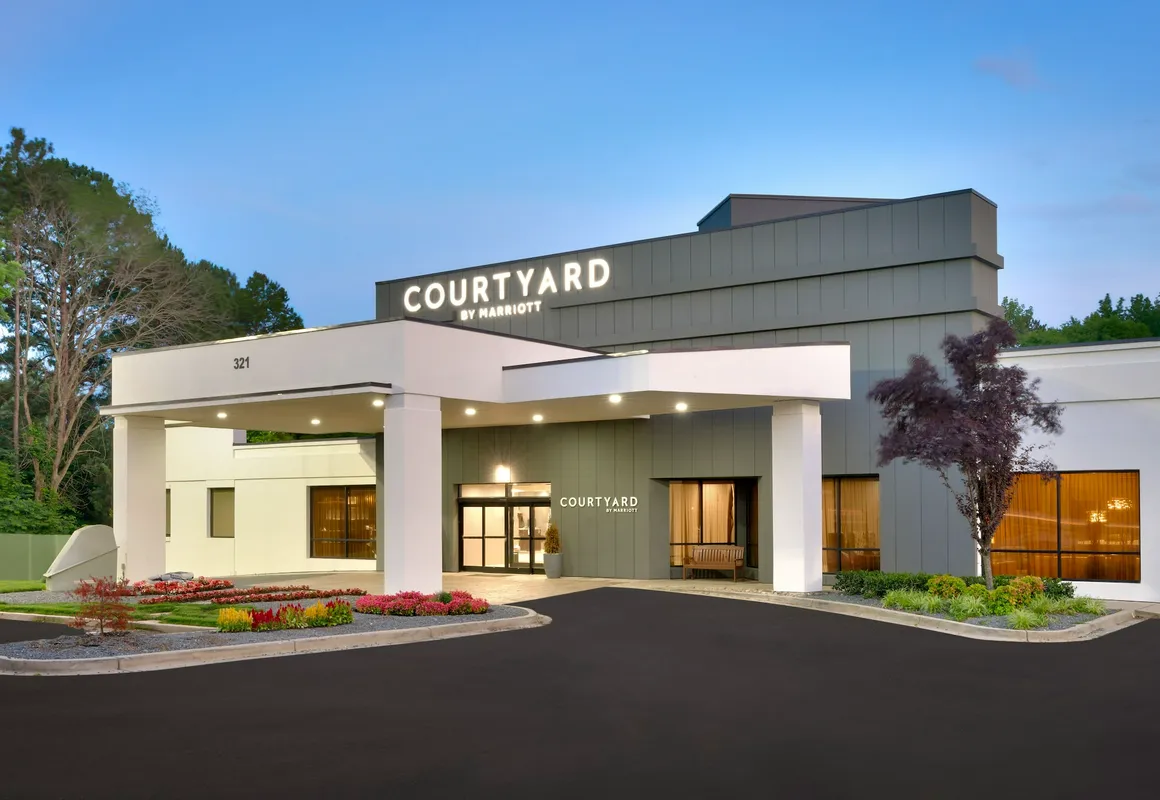 Courtyard by Marriott Charlotte Airport LoSo hotel hero