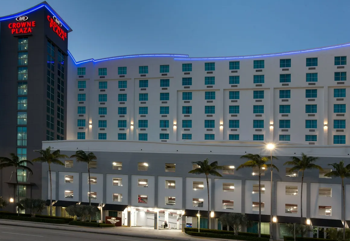 Crowne Plaza Hotel Fort Lauderdale Airport/Cruiseport by IHG hotel hero
