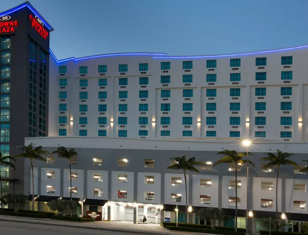 Crowne Plaza Hotel Fort Lauderdale Airport/Cruiseport by IHG hotel detail image 1