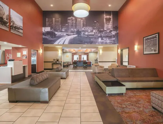 La Quinta Inn & Suites by Wyndham Smyrna TN - Nashville hotel detail image 4