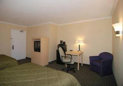 Comfort Inn Santa Cruz North hotel detail image 3