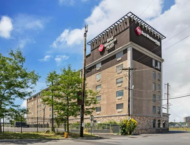 Best Western Plus Newark Airport West hotel detail image 1