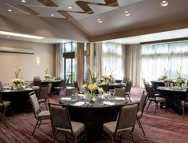 Courtyard by Marriott San Francisco Airport hotel detail image 3