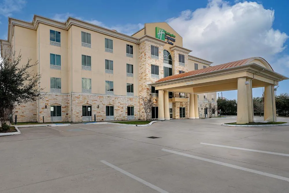Holiday Inn Express Hotel & Suites Houston NW-Brookhollow by IHG hotel hero