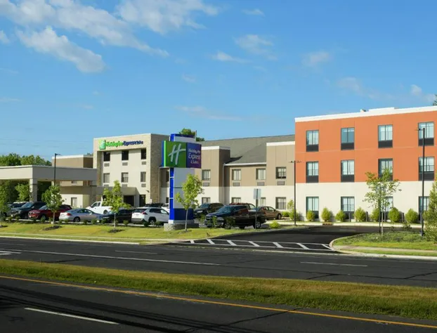 Holiday Inn Express & Suites Williamstown - Glassboro by IHG hotel detail image 2