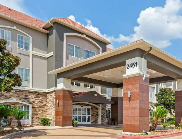 La Quinta Inn & Suites by Wyndham Houston Energy Corridor hotel detail image 3