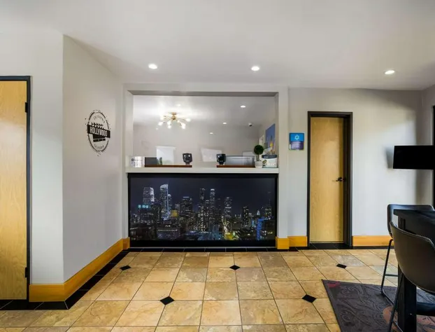 Sunset West Hotel, SureStay Collection by Best Western hotel detail image 3