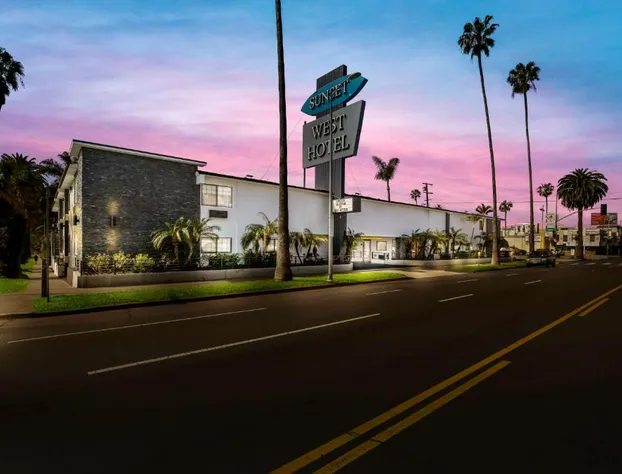 Sunset West Hotel, SureStay Collection by Best Western hotel detail image 2