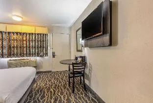 Americas Best Value Inn West Memphis hotel detail image 4