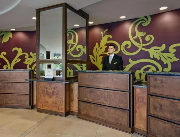 Embassy Suites Buffalo hotel detail image 4