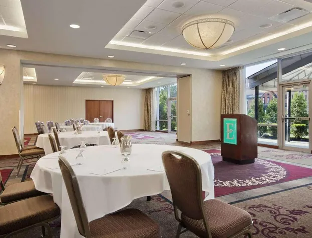 Embassy Suites Buffalo hotel detail image 1