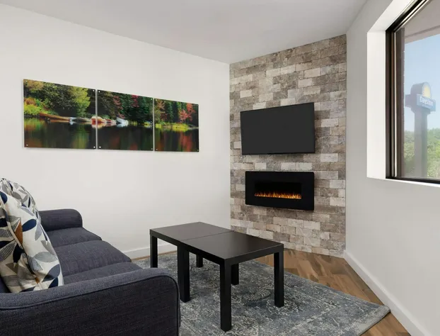 Days Inn by Wyndham Sarnia Harbourfront hotel detail image 3