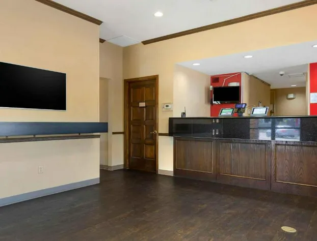 Extended Stay America Select Suites Phoenix Airport E Oak St hotel detail image 4