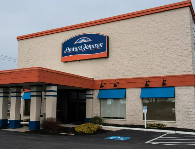 Howard Johnson by Wyndham Portsmouth hotel detail image 1