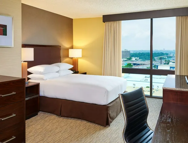 DoubleTree by Hilton San Antonio Airport hotel detail image 4