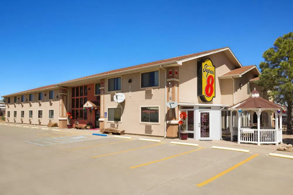 Super 8 by Wyndham Las Vegas hotel hero