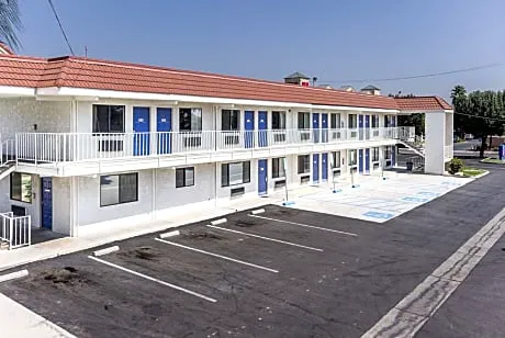 Motel 6 Fresno, CA hotel detail image 3