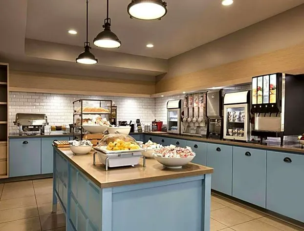 Country Inn & Suites by Radisson, Atlanta Airport North, GA hotel detail image 4