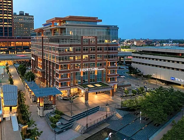 Courtyard Buffalo Downtown / Canalside hotel detail image 1