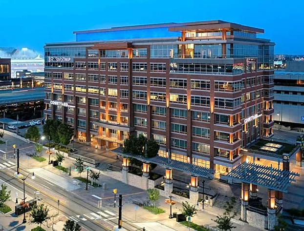 Courtyard Buffalo Downtown / Canalside hotel detail image 1