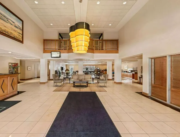 Wingate by Wyndham Calgary hotel detail image 2