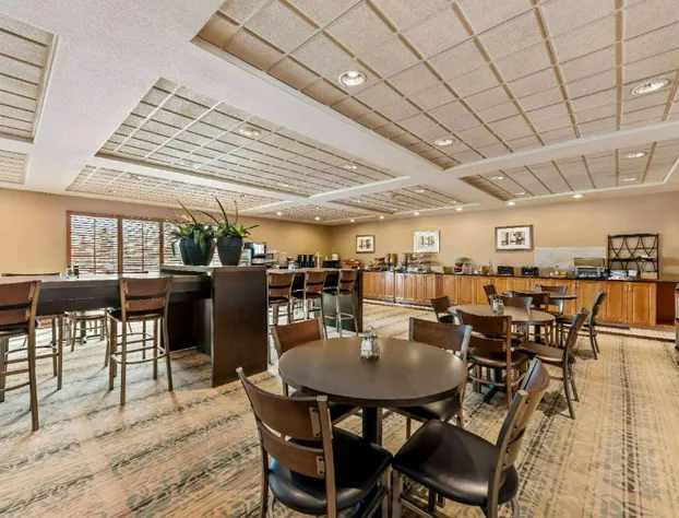 Wingate by Wyndham Calgary hotel detail image 4