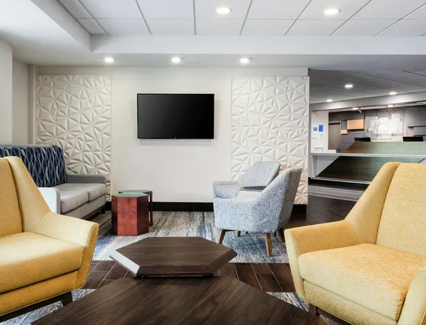 Holiday Inn Express & Suites Cincinnati Riverfront by IHG hotel detail image 3