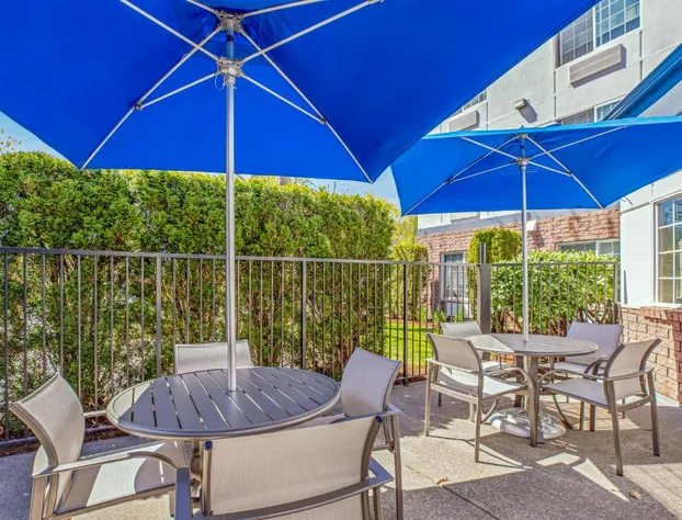 Holiday Inn Express Hotel & Suites Portland-Jantzen Beach by IHG hotel detail image 3