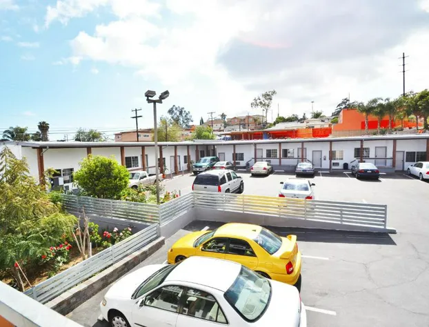 Lodge at 32nd hotel detail image 1