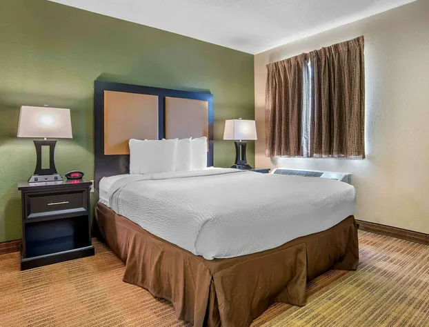 Studio 6 Suites Charlotte, NC - Tyvola Rd/Executive Park hotel detail image 3