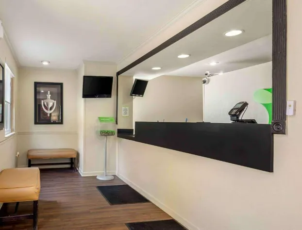 Studio 6 Suites Charlotte, NC - Tyvola Rd/Executive Park hotel detail image 2