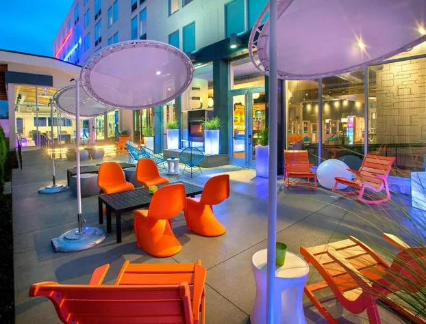 Aloft Buffalo Airport hotel detail image 1