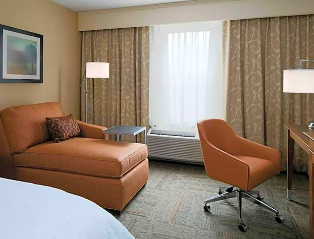 Hampton Inn Kansas City/Shawnee Mission hotel detail image 2