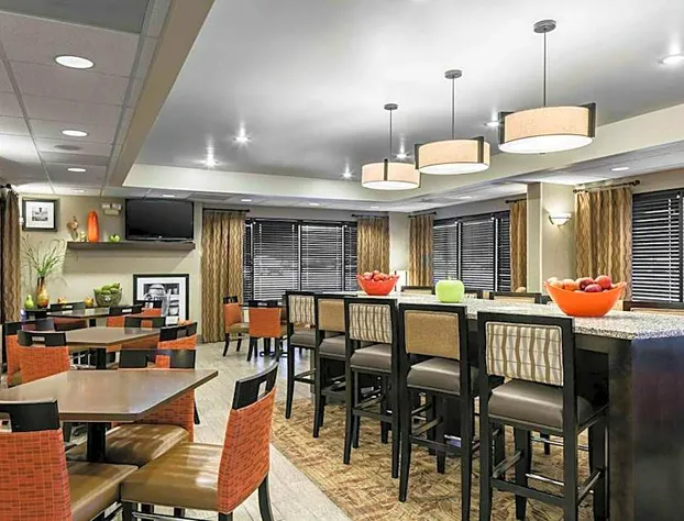 Hampton Inn Kansas City/Shawnee Mission hotel detail image 3