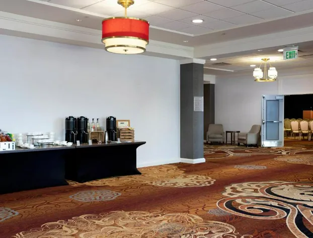 Sheraton Niagara Falls hotel detail image 2