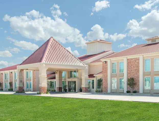 Super 8 by Wyndham Oklahoma City hotel detail image 2