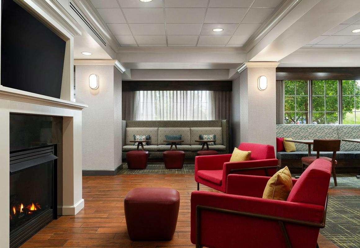 Hampton Inn South Kingstown - Newport Area hotel hero