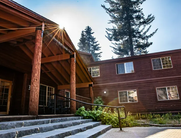 John Muir Lodge hotel detail image 1