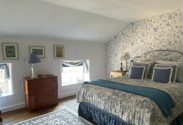 The Wayside Inn Bed & Breakfast hotel detail image 2