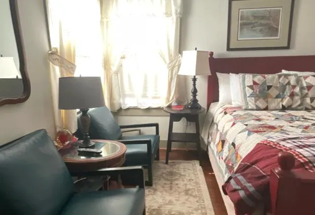 The Wayside Inn Bed & Breakfast hotel detail image 2